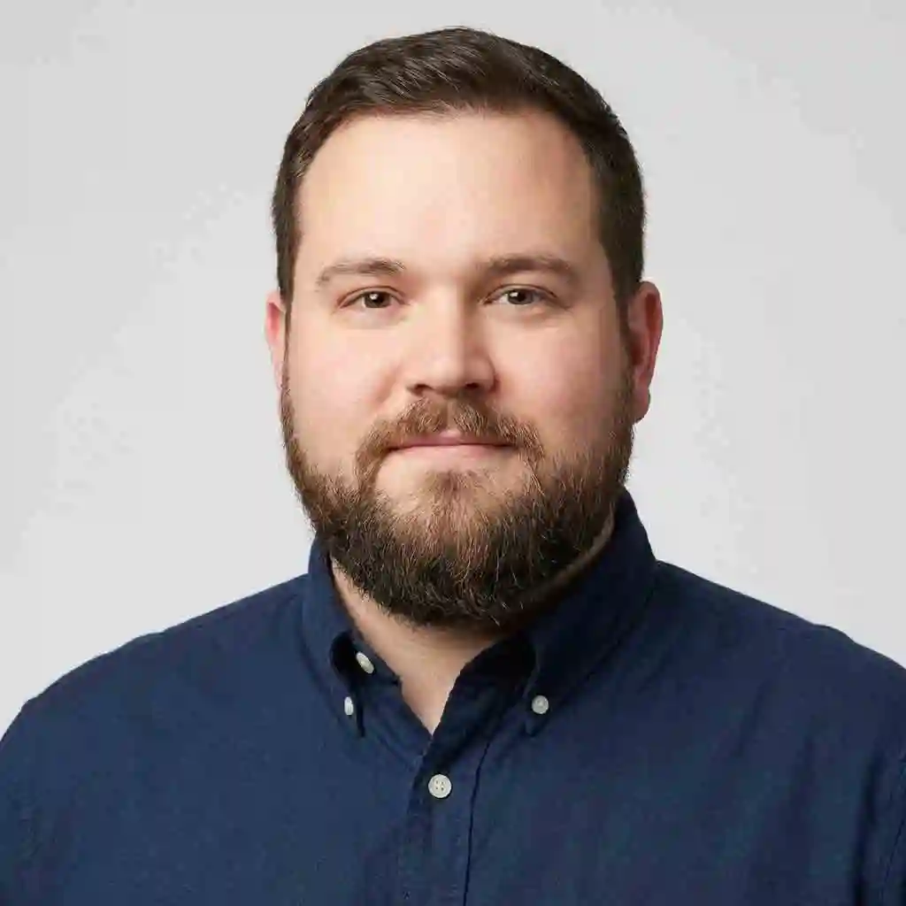 The Extended Goatee, also known as the Hollywoodian, extends along the jawline to create width and angles, proving itself as a well-known and flattering best beard for round face option.