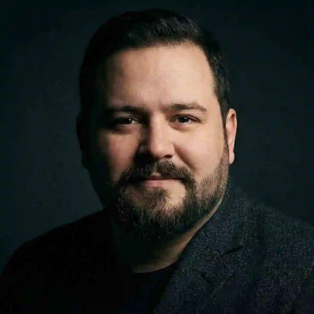 A full beard groomed with a squared jawline to add definition and structure, acting as the best beard for your face shape for rounder features.