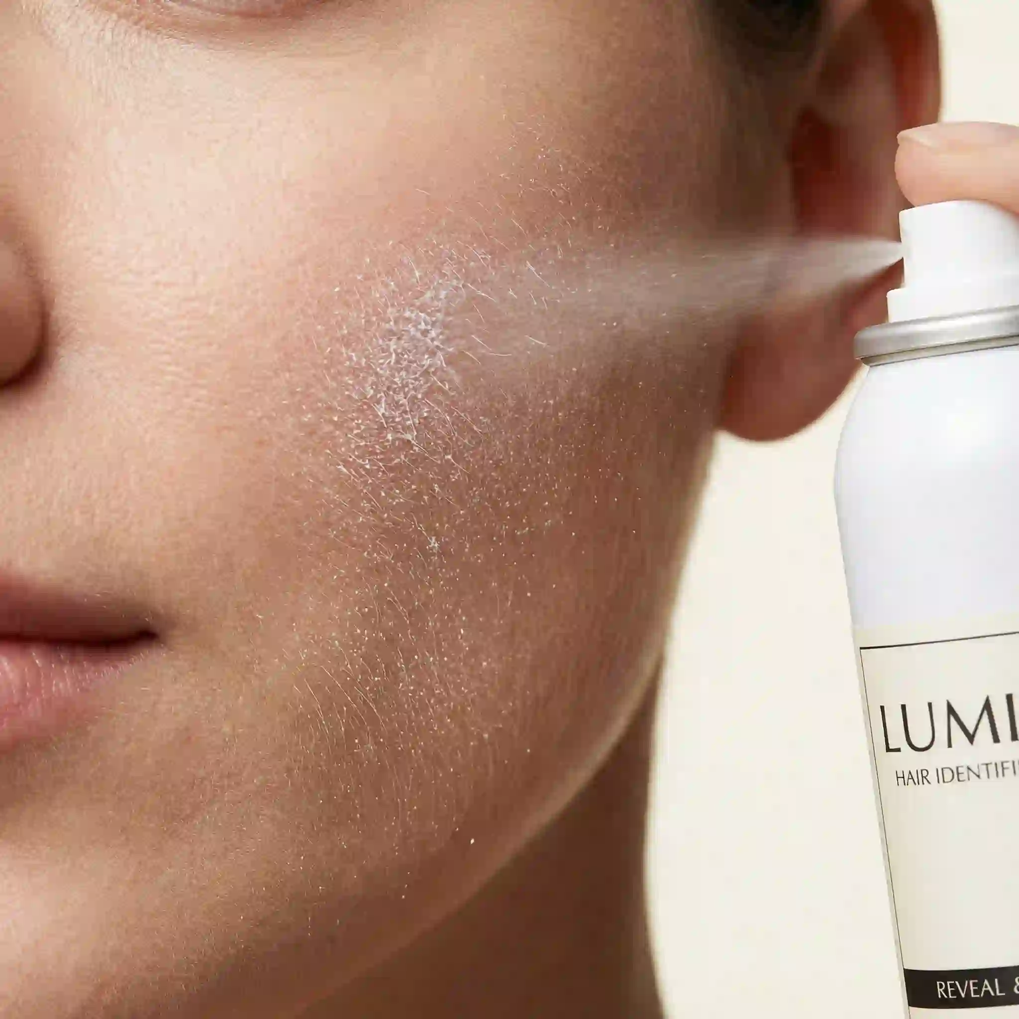 hair identifier spray coating tiny translucent facial hairs with a light powder layer, making invisible peach fuzz easier to see before careful dermaplaning