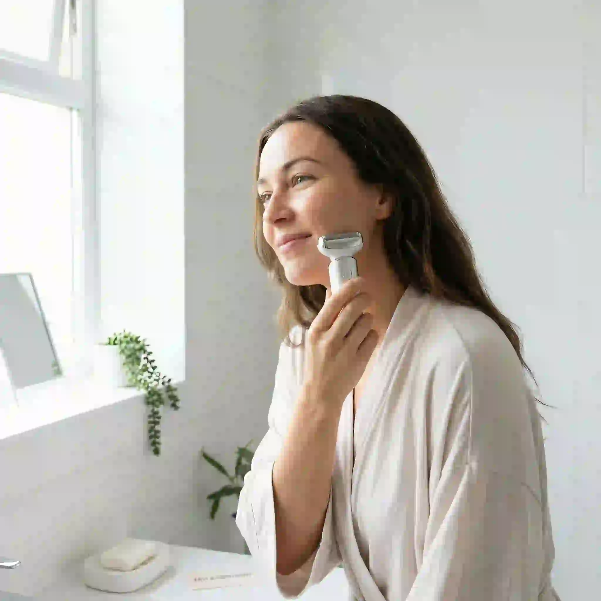 Electric women's face razor top picks showing cordless wet dry shaving options for gentle facial hair removal